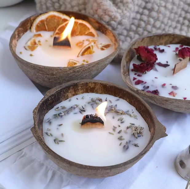 Handmade Coconut Shell Scented Candles with Wooden Wick – Natural Soy Wax Aromatherapy Candles with Dried,Lavender, Rose & Orange – Eco‑Friendly Decorative for Home, Spa & Relaxation.
